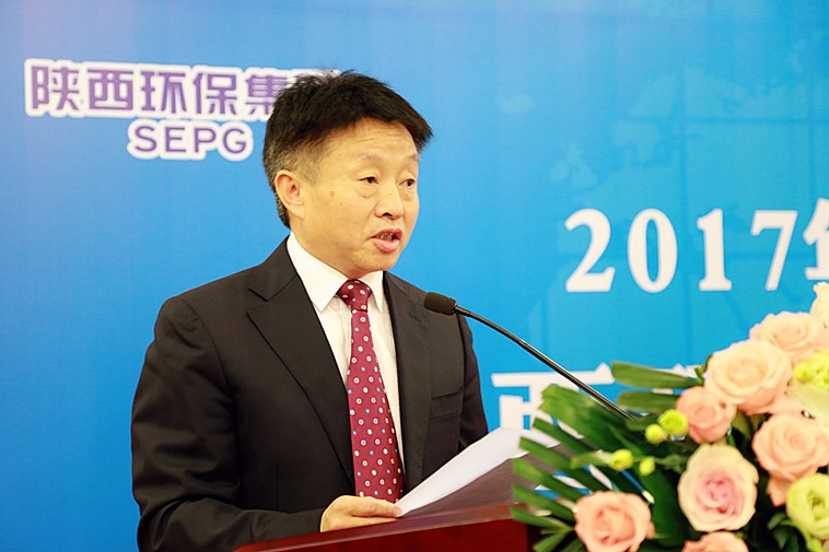 1496706280764317eimV.jpg 2017丝博会董事长.jpg