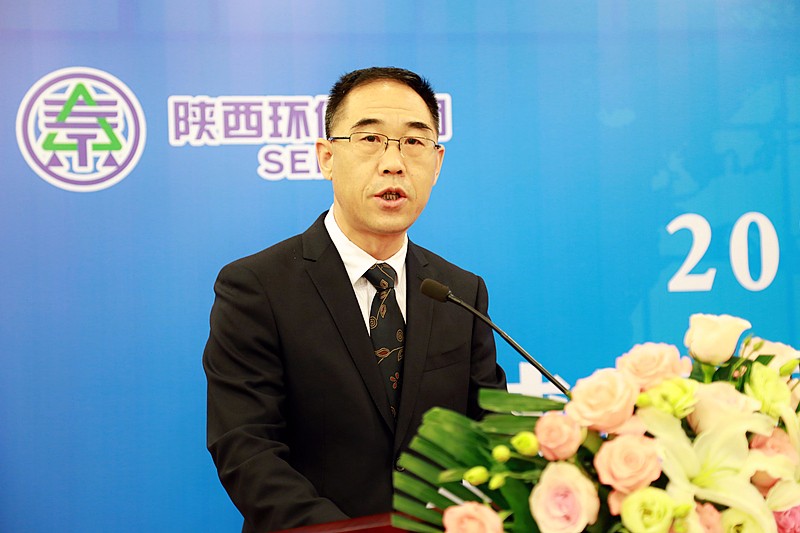 14967065271137162JjP.jpg 丝博会赵总.jpg