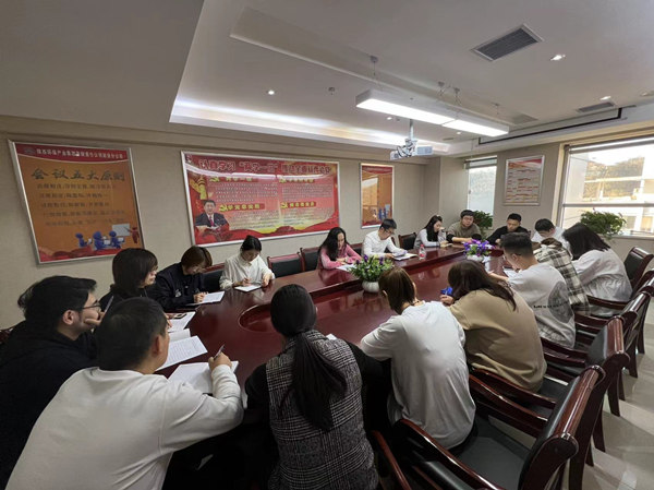 1636593653715777oB40.jpg 延安市环境保护工程公司学习照片_副本.jpg