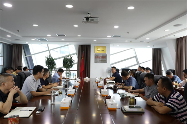 16588011234260118Tw5.jpg 水环境公司学习贯彻集团2022年重点项目观摩暨半年生产经营工作会议精神.jpg