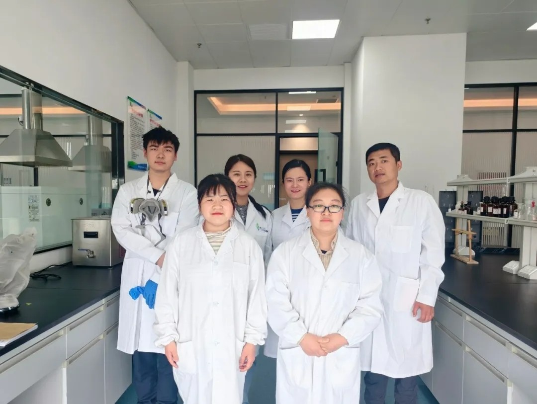 17464399644638051CTr.jpg 992ca057b368443561753e4fbc7770f.jpg